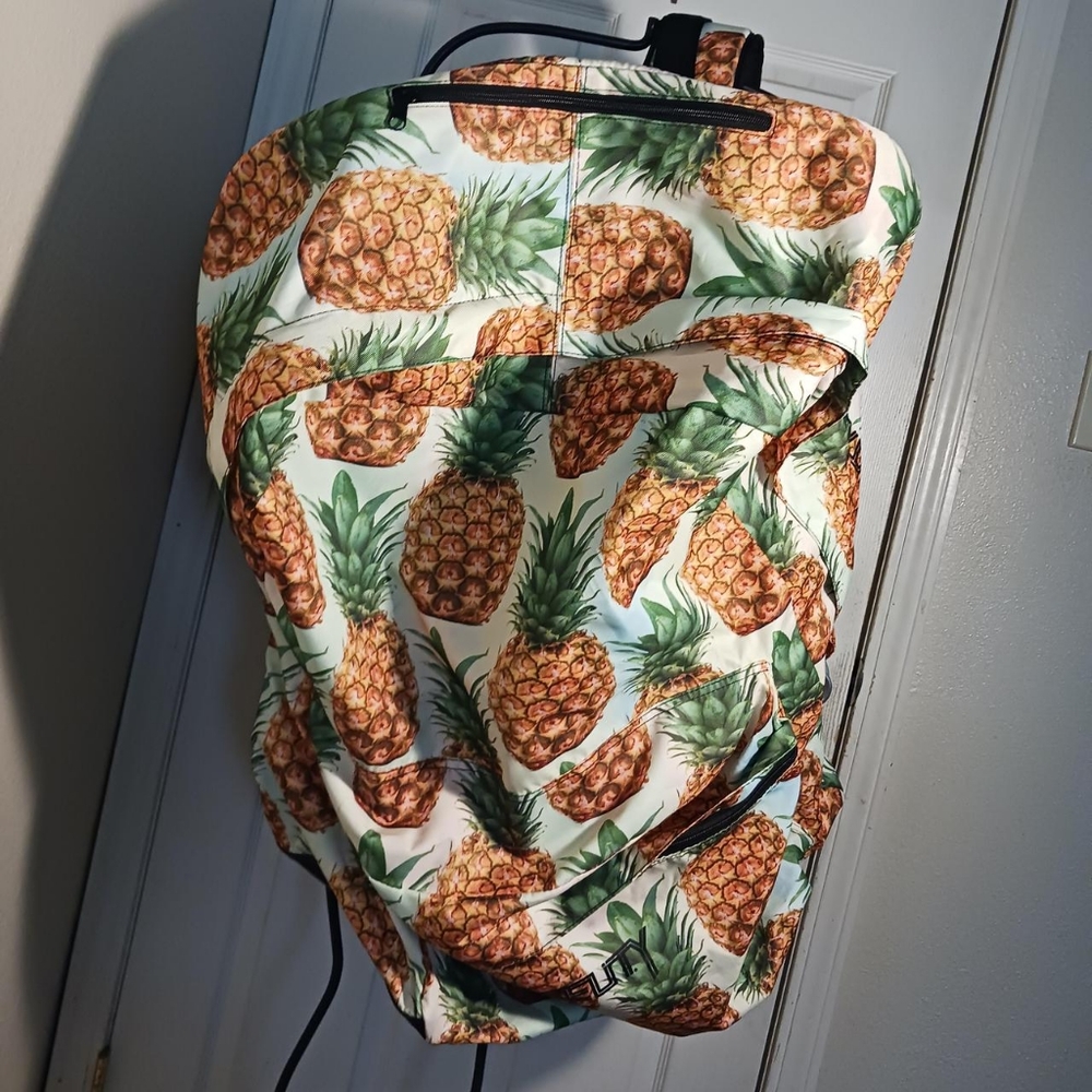 Fydelity Big Pineapple Back Pack - image 3